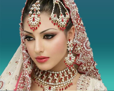 Indian bridal make-up