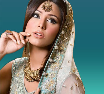 Indian bridal make-up
